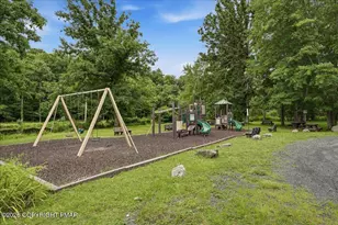 1280 Glenbrook Rd, Bartonsville, PA 18321 - Photo 26