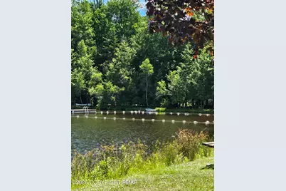  625 Sir Gawain Court, Pocono Lake, PA 18347 - Photo 4