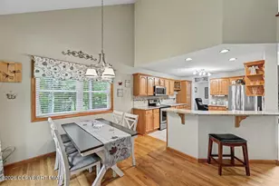 7216 Moss Dr, Swiftwater, PA 18370 - Photo 6