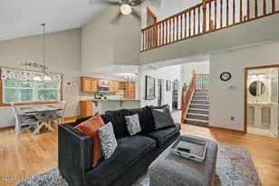 7216 Moss Dr, Swiftwater, PA 18370 - Photo 8