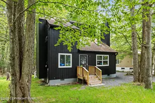 7079 Boulder Ct, Tobyhanna, PA 18466 - Photo 2