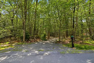  2127 Onondaga Way, Tobyhanna, PA 18466 - Photo 4