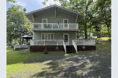  177 Purple Martin Drive, Bushkill, PA 18324 - Photo 1