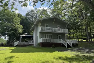 177 Purple Martin Dr, Bushkill, PA 18324 - Photo 2