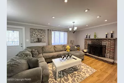  177 Purple Martin Drive, Bushkill, PA 18324 - Photo 4