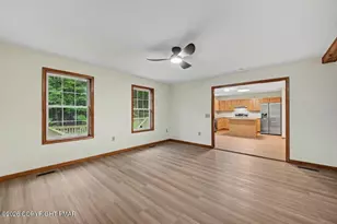 564 Cayuga Dr, Tobyhanna, PA 18466 - Photo 16