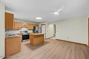 564 Cayuga Dr, Tobyhanna, PA 18466 - Photo 24