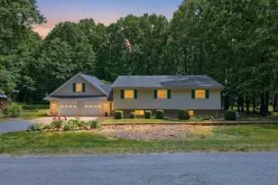209 Manor Ln, Lehighton, PA 18235 - Photo 2