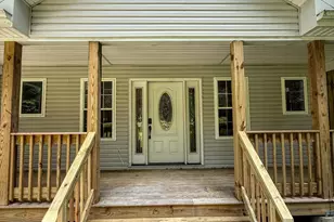 1011 Woodstock Rd, Newfoundland, PA 18445 - Photo 2