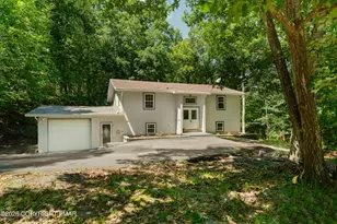 5966 Decker Rd, Bushkill, PA 18324 - Photo 2