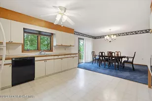 408 Long View Dr, Stroudsburg, PA 18360 - Photo 18