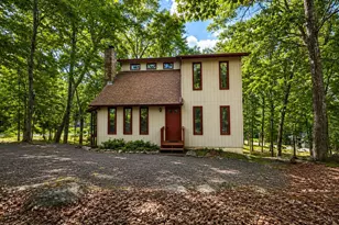 188 Radcliff Rd, Bushkill, PA 18324 - Photo 1