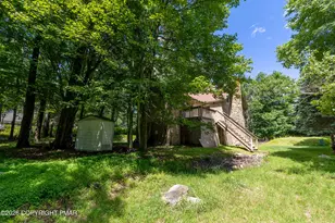 230 Ash Dr, Long Pond, PA 18334 - Photo 8