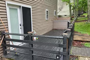2114 Lakeview Rd, Bushkill, PA 18324 - Photo 4