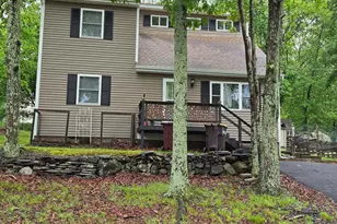 2114 Lakeview Rd, Bushkill, PA 18324 - Photo 1