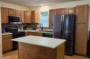 2114 Lakeview Rd, Bushkill, PA 18324 - Photo 6