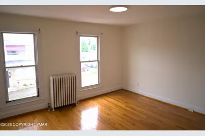  74 S Cedar Street, Hazleton, PA 18201 - Photo 10