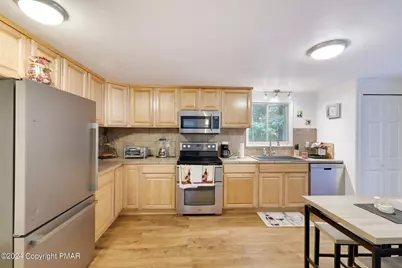  9660 Stony Hollow Drive, Tobyhanna, PA 18466 - Photo 12