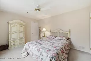 8495 Bumble Bee Way, Tobyhanna, PA 18466 - Photo 16