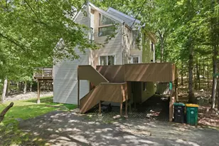 1328 Kensington Dr, East Stroudsburg, PA 18301 - Photo 2