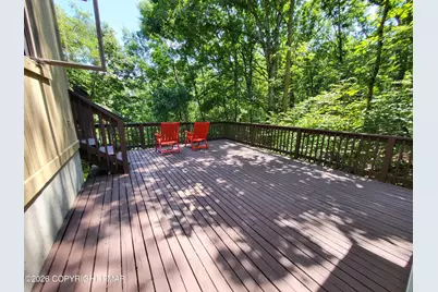  548 Clubhouse Drive, East Stroudsburg, PA 18302 - Photo 8