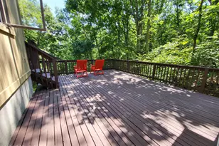 548 Clubhouse Dr, East Stroudsburg, PA 18302 - Photo 8