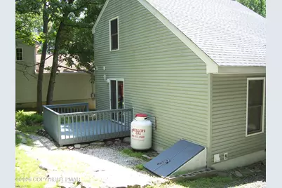  324 Whippoorwill Drive, Bushkill, PA 18324 - Photo 4