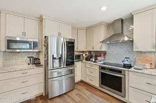 212 Ellen Ct, Stroudsburg, PA 18360 - Photo 8