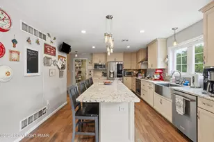 212 Ellen Ct, Stroudsburg, PA 18360 - Photo 4