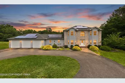  212 Ellen Court, Stroudsburg, PA 18360 - Photo 2