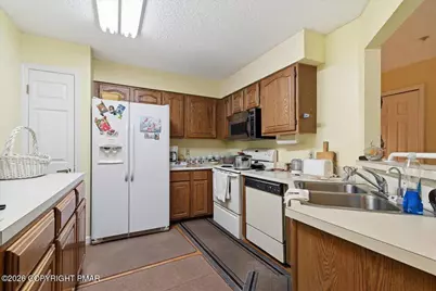  5 Village Drive #1106, Stroudsburg, PA 18360 - Photo 14