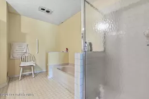 5 Village Dr, Stroudsburg, PA 18360 - Photo 30