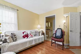 5 Village Dr, Stroudsburg, PA 18360 - Photo 20