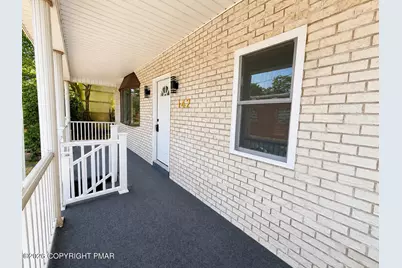  142 W Bacon Street, Pottsville, PA 17901 - Photo 6