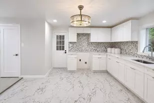 142 W Bacon St, Pottsville, PA 17901 - Photo 22