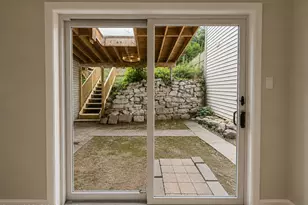 142 W Bacon St, Pottsville, PA 17901 - Photo 40