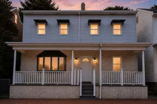 142 W Bacon St, Pottsville, PA 17901 - Photo 2