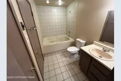 234 Sedburgh Court, Bushkill, PA 18324 - Photo 10