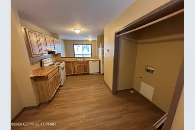  234 Sedburgh Court, Bushkill, PA 18324 - Photo 2