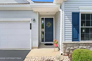 46 Glenmoor Circle, Easton, PA 18045 - Photo 4