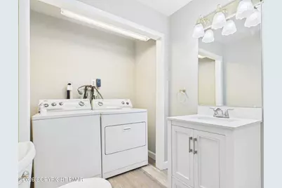  126 E Brown Street, East Stroudsburg, PA 18301 - Photo 20