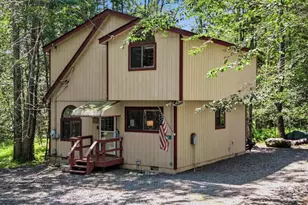 456 Maxatawny Dr, Pocono Lake, PA 18347 - Photo 1