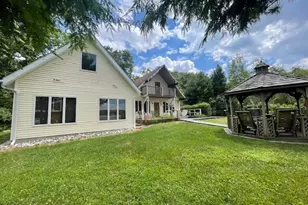 2132 Shore Line Dr, Pocono Summit, PA 18346 - Photo 22