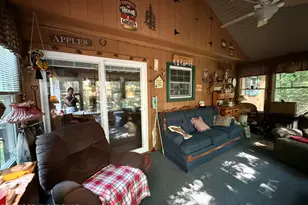 179 Wildwood Dr, Canadensis, PA 18325 - Photo 2