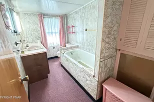 45 W Holland St, Summit Hill, PA 18250 - Photo 28