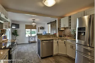  2310 E Woodlawn Street, Allentown, PA 18109 - Photo 12