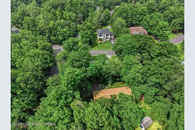  296 Scotch Pine Drive, Pocono Summit, PA 18346 - Photo 10