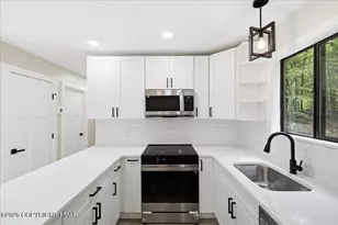 3227 Stonehenge Dr, East Stroudsburg, PA 18301 - Photo 10