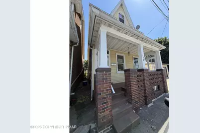  230 W Early Avenue, Coaldale, PA 18218 - Photo 10