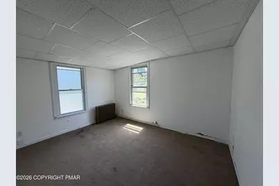  230 W Early Avenue, Coaldale, PA 18218 - Photo 28